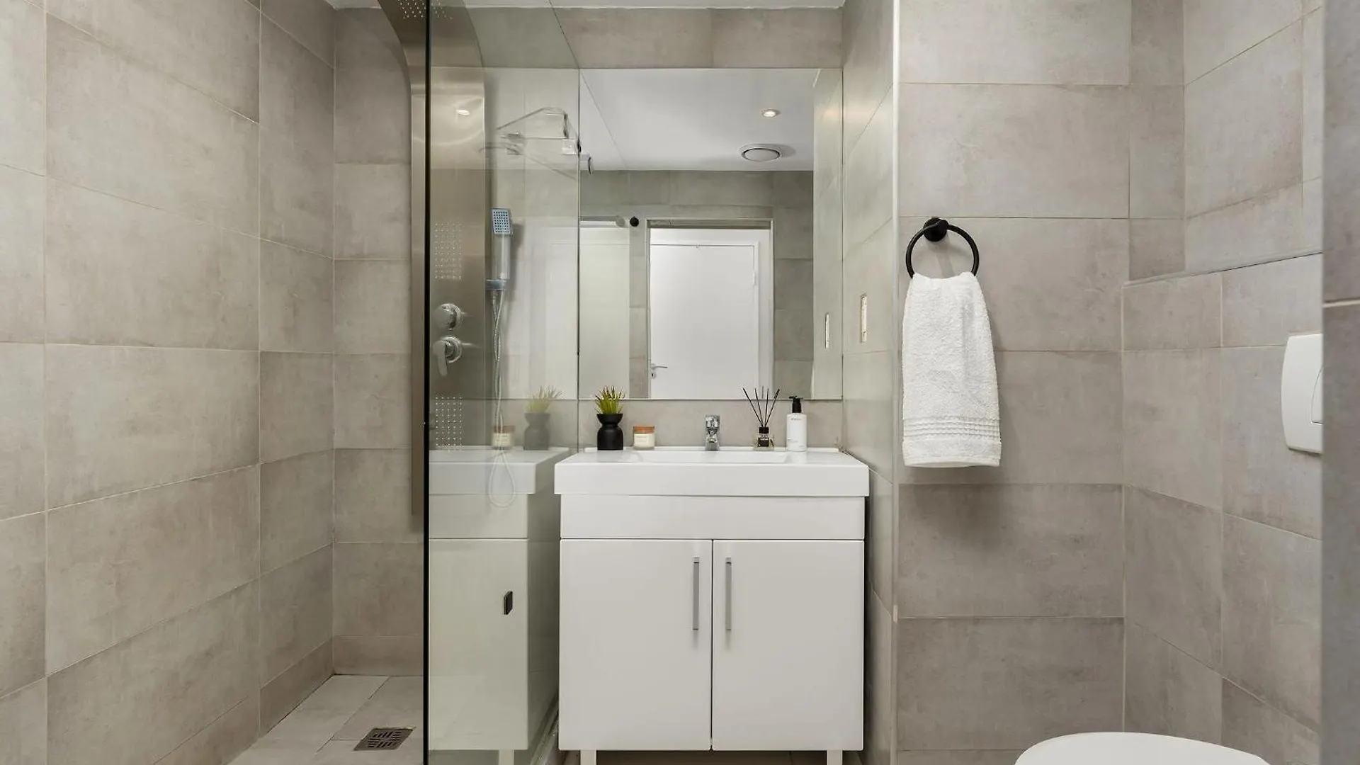 Portico Apartment Bloubergstrand